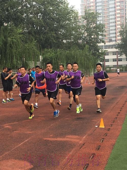 中国足协举办2016年中甲联赛裁判工作中期总结会